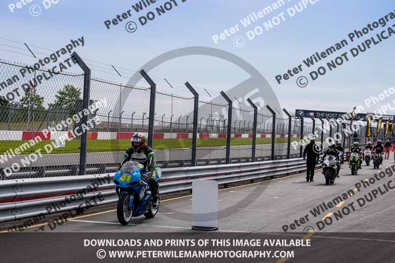 donington no limits trackday;donington park photographs;donington trackday photographs;no limits trackdays;peter wileman photography;trackday digital images;trackday photos
